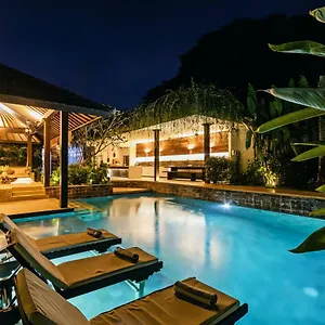 villa-besok-gang-keraton-16.hotelsseminyak.net/